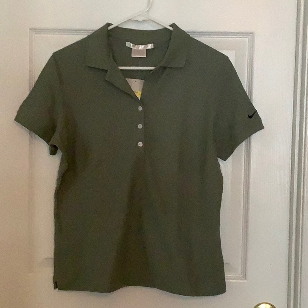 Women’s Nike Golf 3/4 button polo size S new with tag
